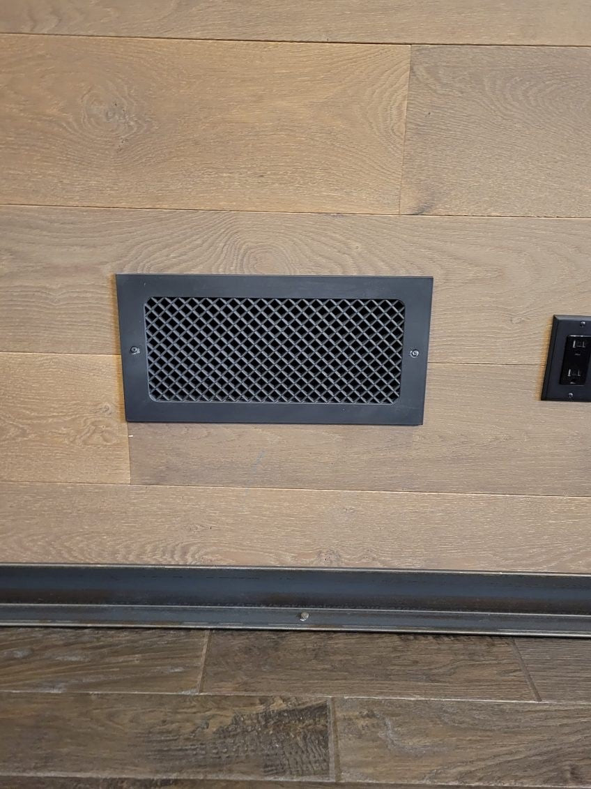 Essex Wall Mount